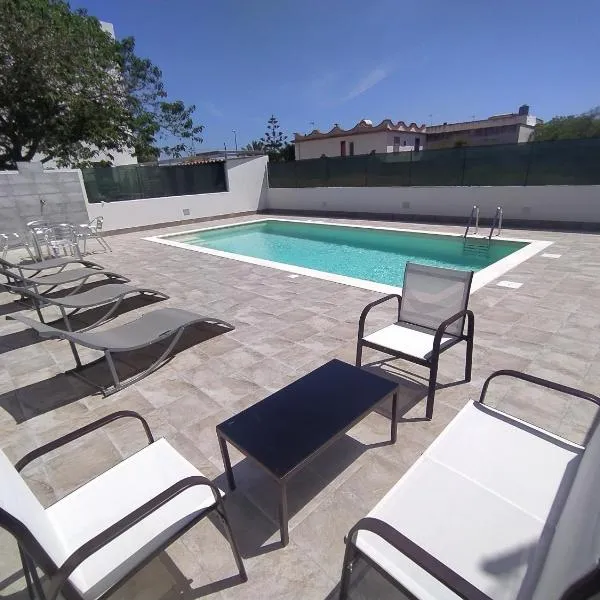 APPARTAMENTO CON 3 CAMERE CON BAGNO INTERNO, CUCINA Sea & Sun 3, hotel in Triscina