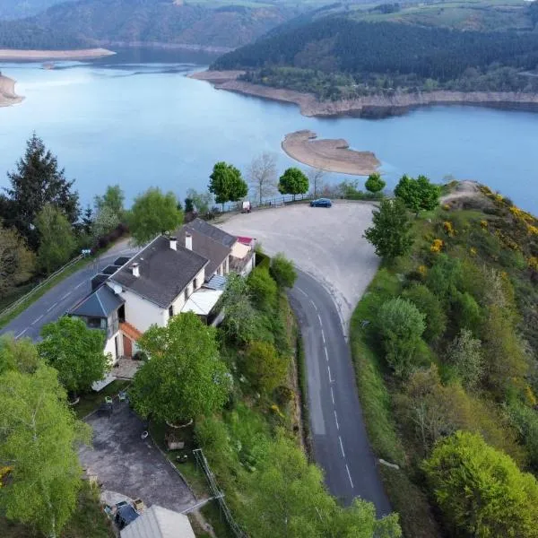 le belvedere de mallet, hotel in Loubaresse