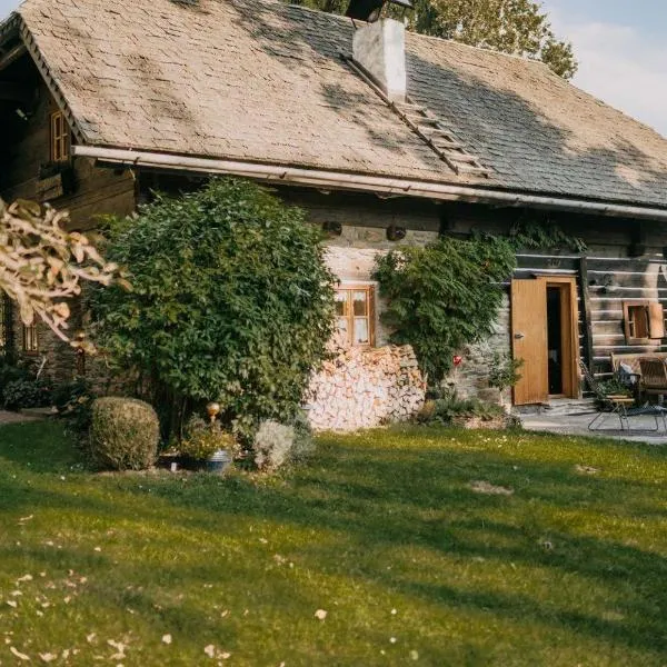 Almchalet bei Pörtschach, hotel v destinaci Obergöriach