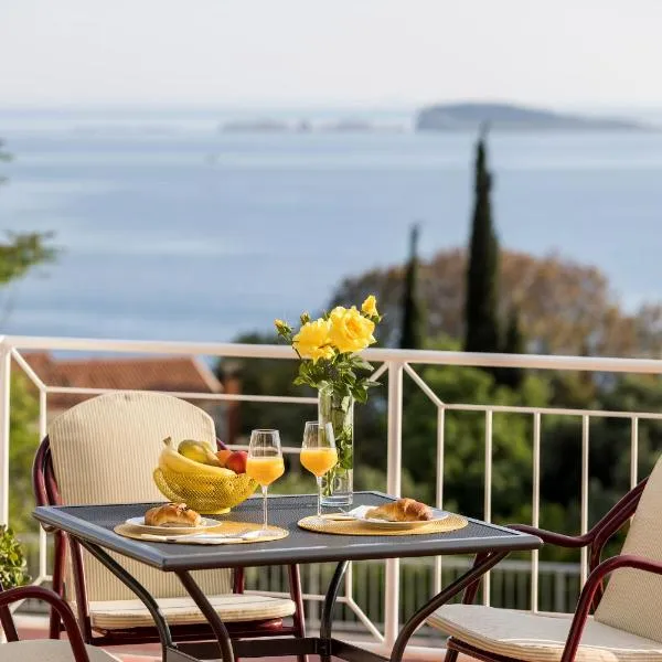 Guest House Anna, hotel v Mlini