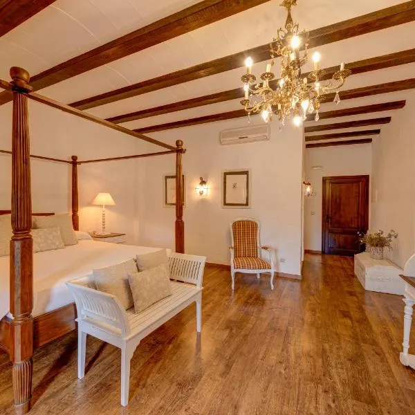 La Fornal, hotel Terradesben