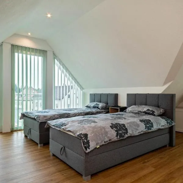 Ferienwohnung Alpenblick, hotel in Friedrichshafen