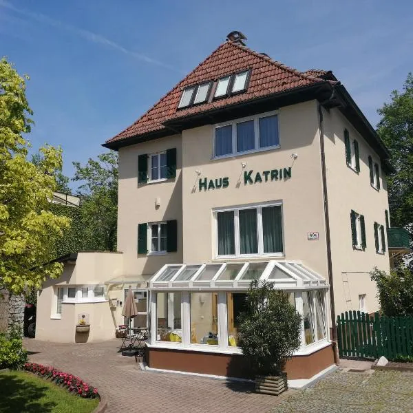 Pension Katrin, hotel v Salcburku