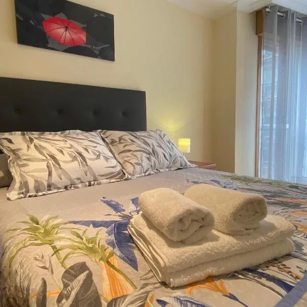 APARTAMENTO FUNCIONAL LALIN-CENTRO, hotel u gradu Lalin