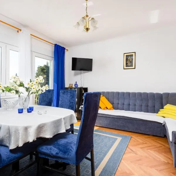 Apartment AdriaHouse – hotel w mieście Punat