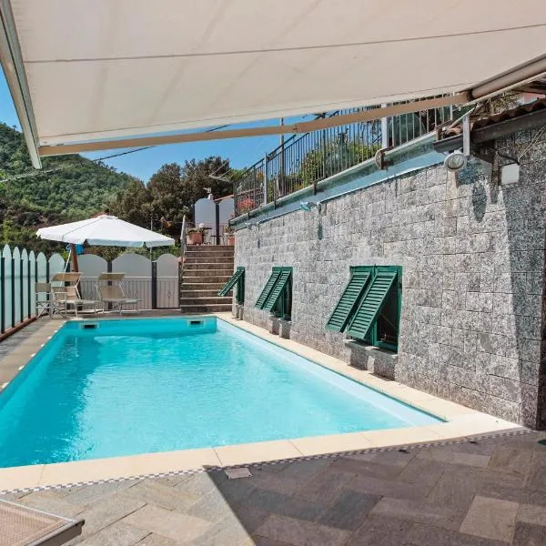 Casa Gocce Di Cristallo, hotel in Varazze