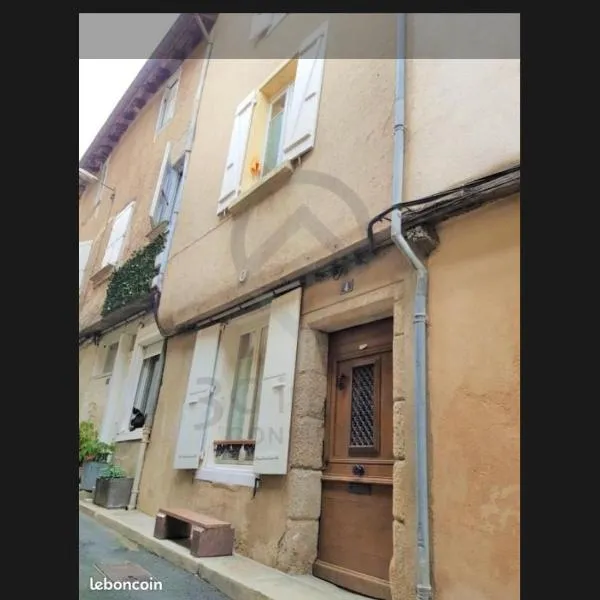 Jolie maison de village à Roquecourbe, khách sạn ở Roquecourbe
