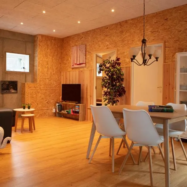 Úti í Kina, hotel a Tórshavn