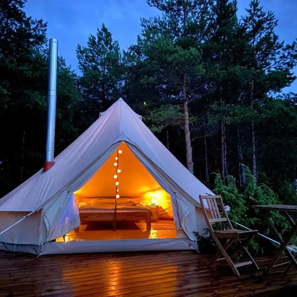 Mönus Paik Glamping, hotell i Pammana