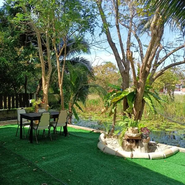 บาคัสโฮมลอร์ด, hotel v destinaci Haad Chao Samran