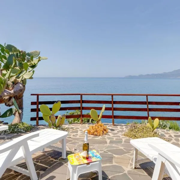 La Terrazza sul Mare, hotel en Magomadas