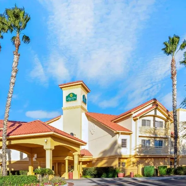 La Quinta by Wyndham Tucson Airport, hotel in Drexel Heights