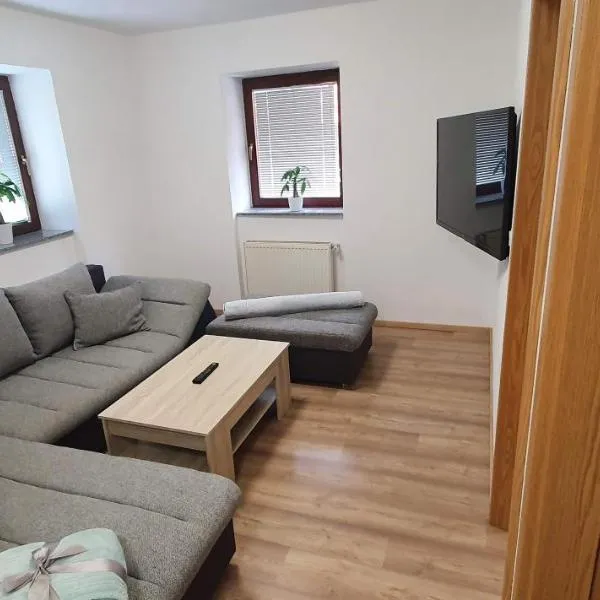 Apartment Podkuze, hotel v destinaci Mojstrana
