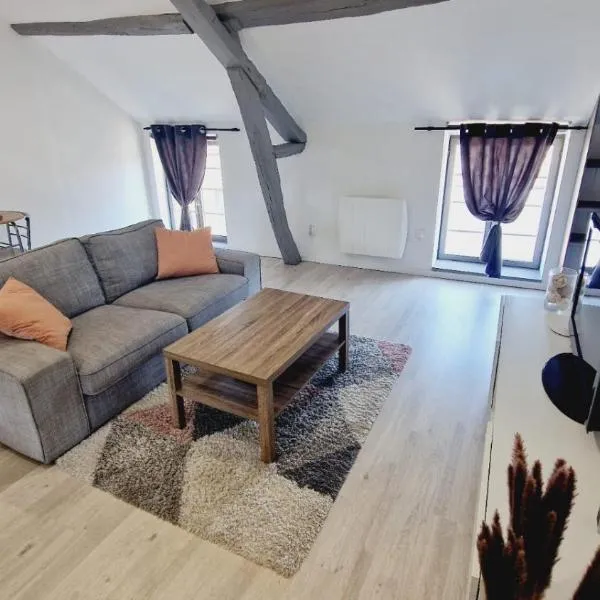 J.Mo Home - Louvroil - Calme - Idéal couple - Déplacement PRO, hotel v destinaci Louvroil