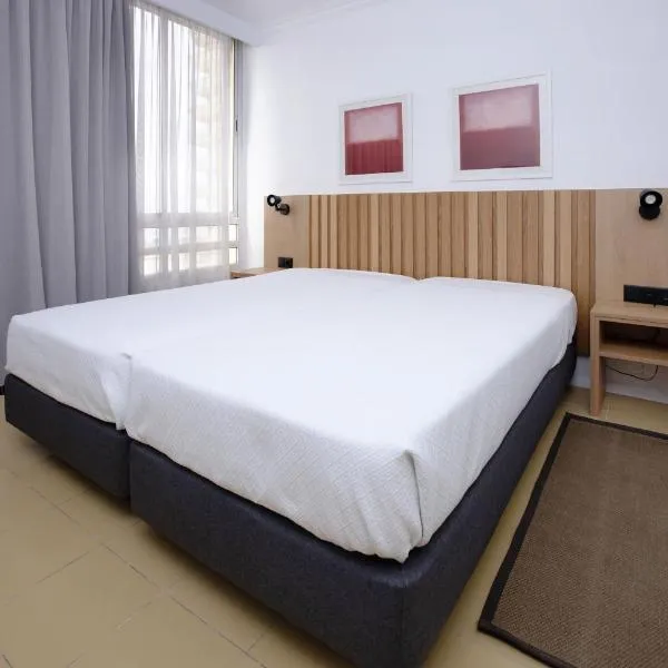 Hotel Apartamento Foz Atlantida、モンテ・ゴルドのホテル