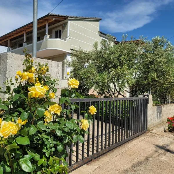 Spahiu Guesthouse, hotel in Ksamil