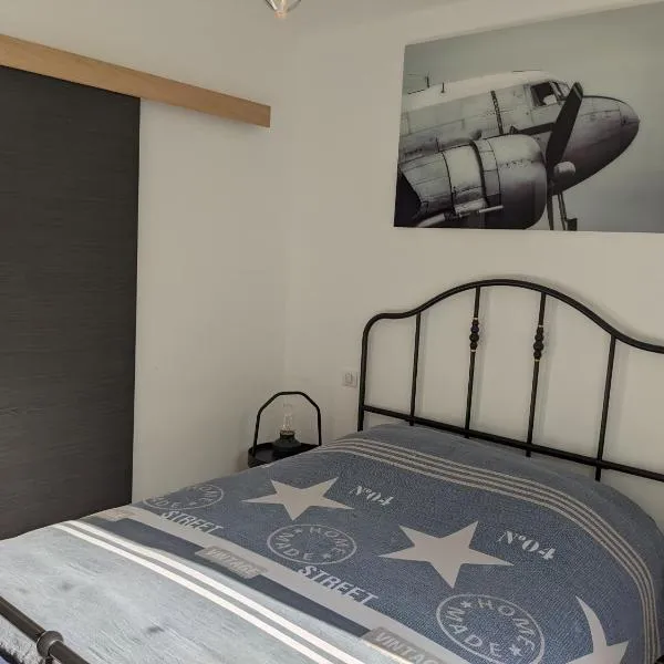 Chambre double indépendante AVIATEUR au sein du domaine PASSELOUP, viešbutis mieste Légny