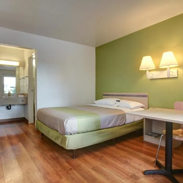 Motel 6-Elkton, MD, hotel in Elkton