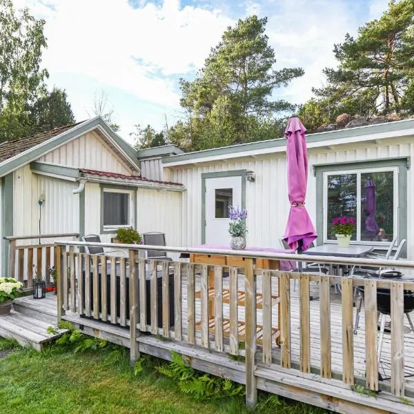 Lovely Home In Strömstad With Wifi, hotel in Strömstad