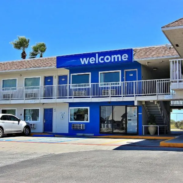 Motel 6-Corpus Christi, TX - East - North Padre Island, hótel í Flour Bluff