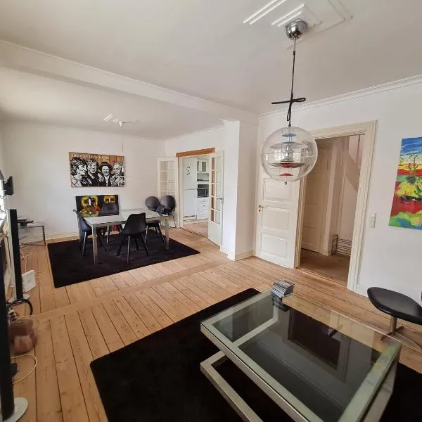 (014) Frodesgade 129, hotel v destinaci Esbjerg