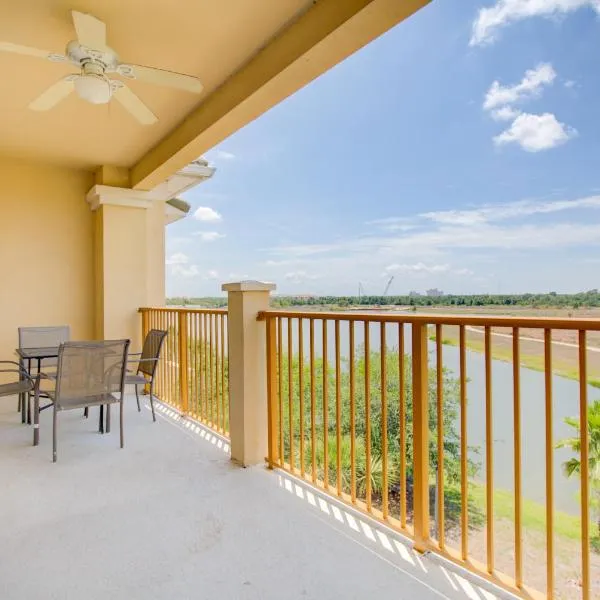 Top-Floor Luxurious LAKEVIEW Condo, hotel a Orlando
