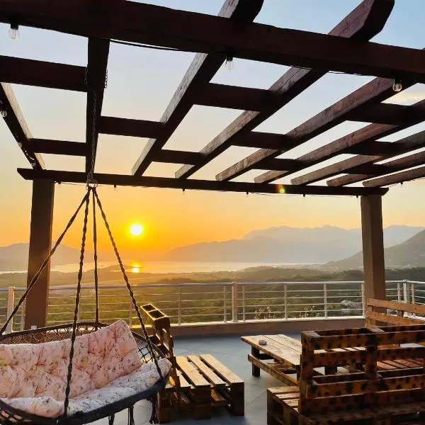 Sunset Apartments, hotel in Kotor