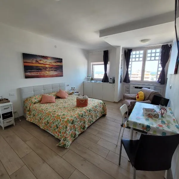 Rosato 3 Sea View Apartment, hotel in Lignano Sabbiadoro