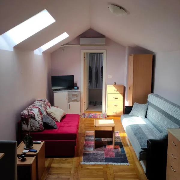 Renata: Pasuljište şehrinde bir otel