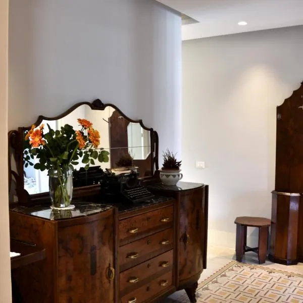 Battisti 18 Vintage Rooms, hotel in Palermo