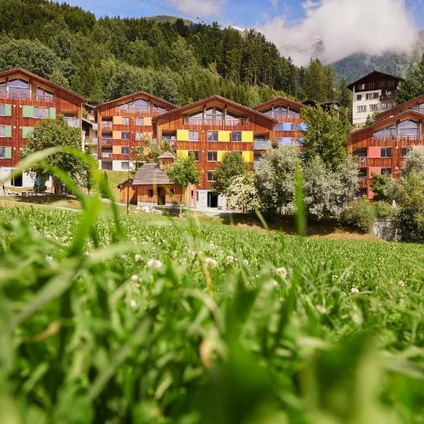 Reka-Feriendorf Disentis: Disentis şehrinde bir otel