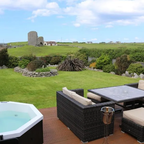 Luxury Lodges in Doolin Village with Hot Tubs, hotel in Doolin