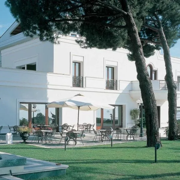 LH Hotel Domus Caesari, hotel en Ariccia