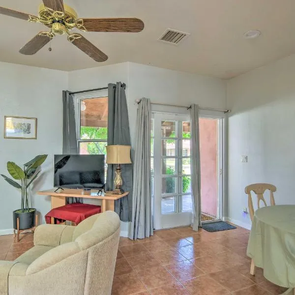 Single-Story Eloy Apartment with Patio Space!, hotel in Eloy
