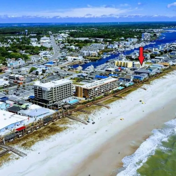 Beach Harbour 16 @ The Carolina Beach Boardwalk - Full Remodel!, hôtel à Carolina Beach