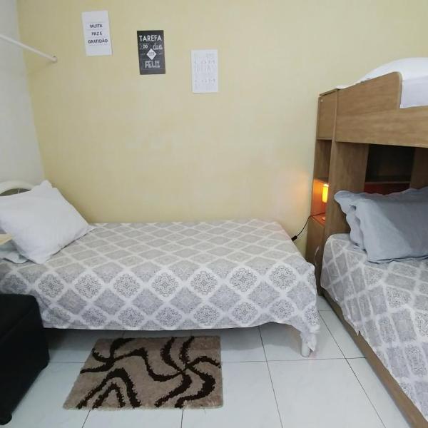 Quarto Individual para 3 Pessoas em AP Compartilhado