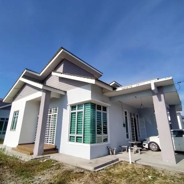 Qayyum Homestay Pauh Lima,Bachok,Kelantan, hotel v destinaci Bachok