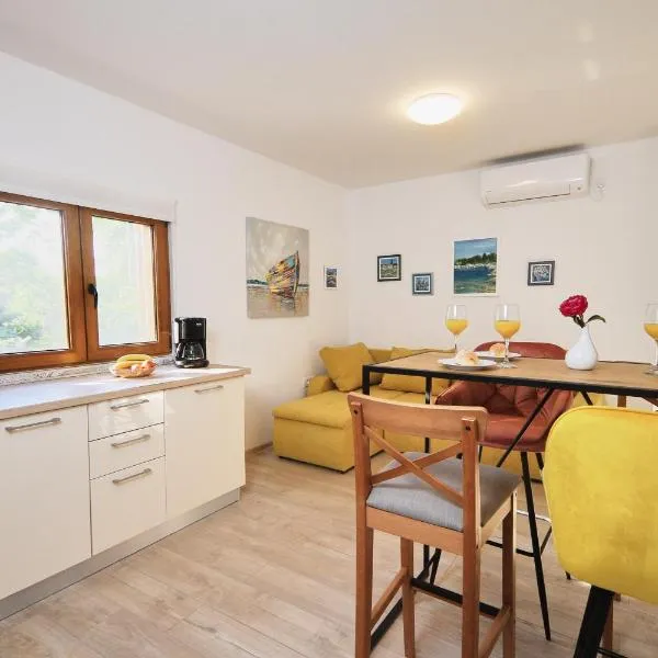 Apartman Lanterna, hotel v destinácii Viskovo