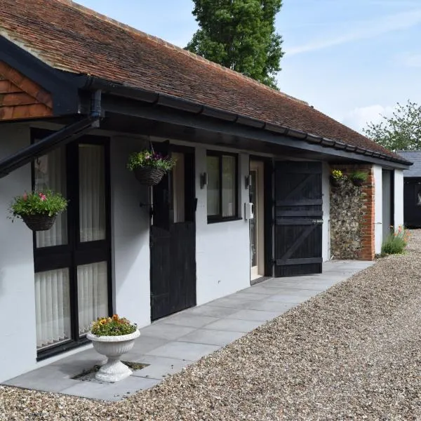 Sandhurst Farm Forge Self Catering Stableblock, hotell i Sittingbourne