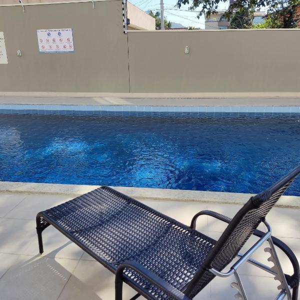 Apartamento bem localizado com Ar Condicionado e Piscina