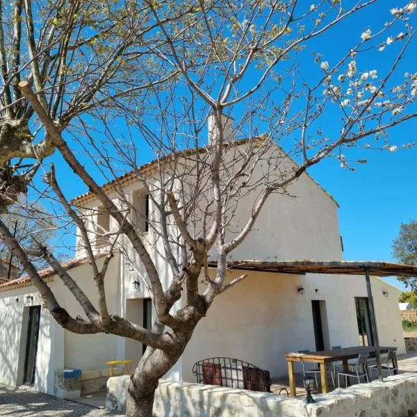 Domaine de la Tapie de Bouchet - en Camargue, hotel v destinaci Arles