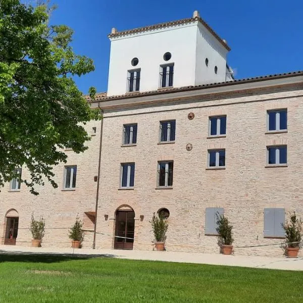 Tenuta Coppa Zuccari: Citta' Sant'Angelo'da bir otel