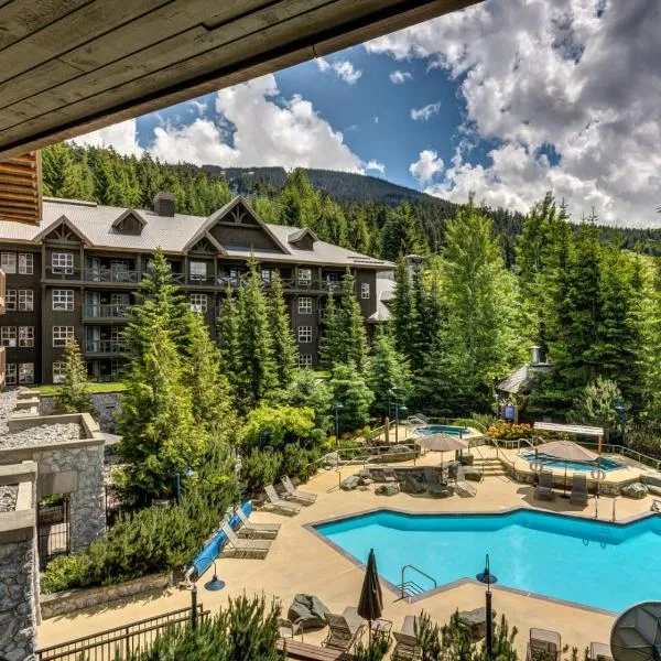 Blackcomb Springs Suites by CLIQUE, hotell i Whistler