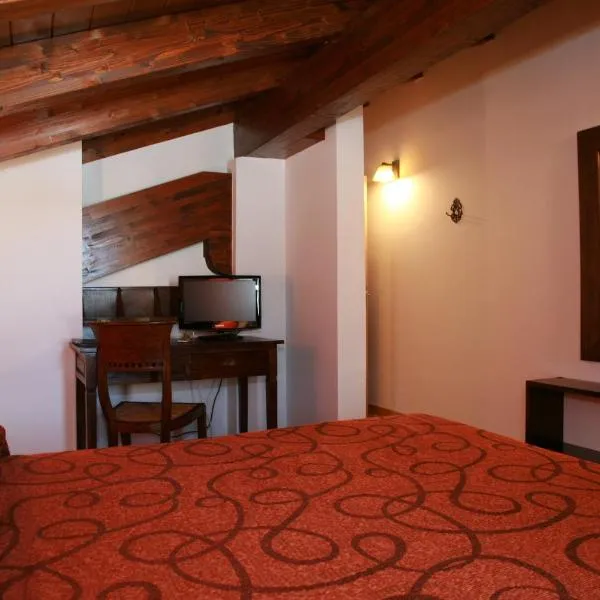 Agroturismo La Casa Vieja, hotel v destinaci Maturana