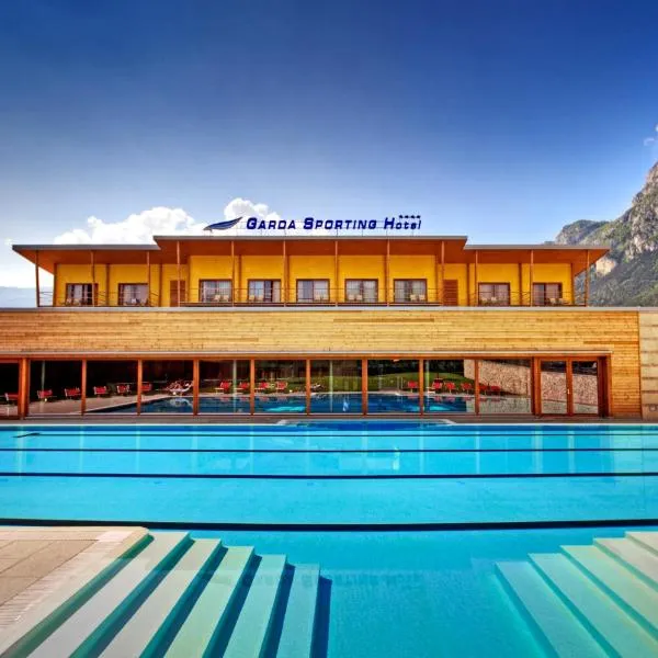 Garda Sporting Club Hotel, hótel í Riva del Garda