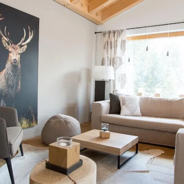 Alpine chic apartment at Rothorn cable car, hótel í Lenzerheide