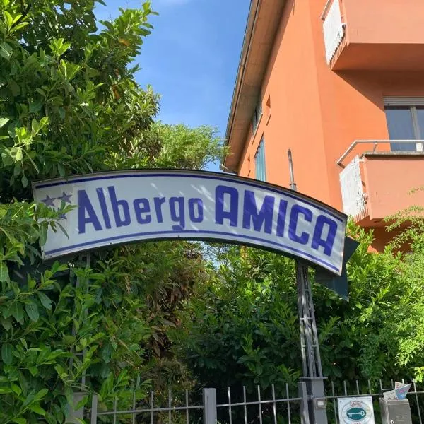 Amica – hotel w mieście Pellegrino Parmense