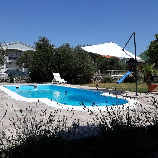 Matea Vica apartman, Vodice, hotel in Vodice