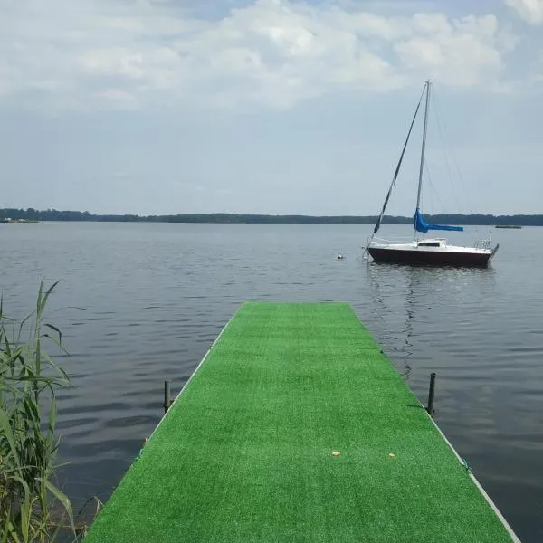 Własny pomost, kajak, kominek, grill, hamaki ognisko Prywatny raj nad wodą, BRZÓZKI 1, hotel v destinácii Barkowice