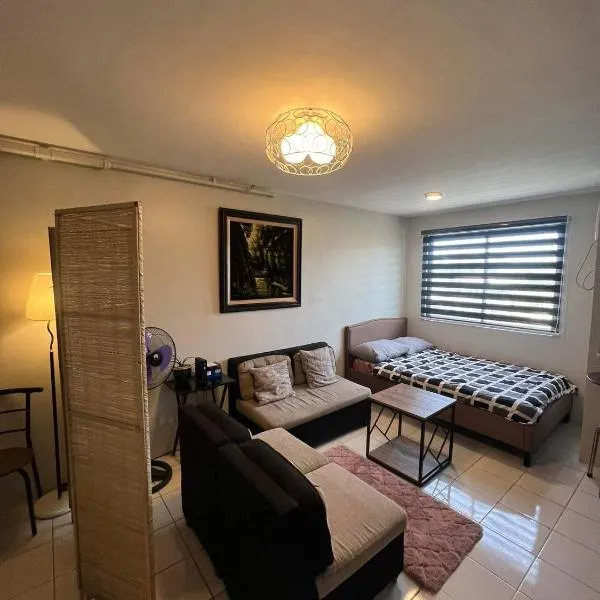 Cozy Boo Staycation near Enchanted kingdom by Dynel, hotell sihtkohas Santa Rosa